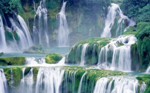 Awesome-Waterfall-Desktop-Wallpaper-HD